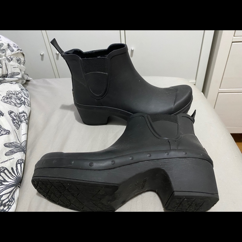 Dansko Rosa Rain Boot